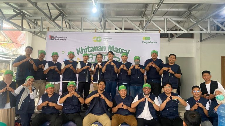 Kegiatan Khitan Massal PT Pegadaian di Kantor Area Palopo